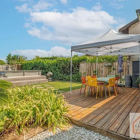 Casa de Férias Maison A Lyon Parilly Avec Piscine, Jardin, Parking Prive & Proche Eurexpo